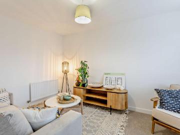 3 bedroom semi detached house to rent