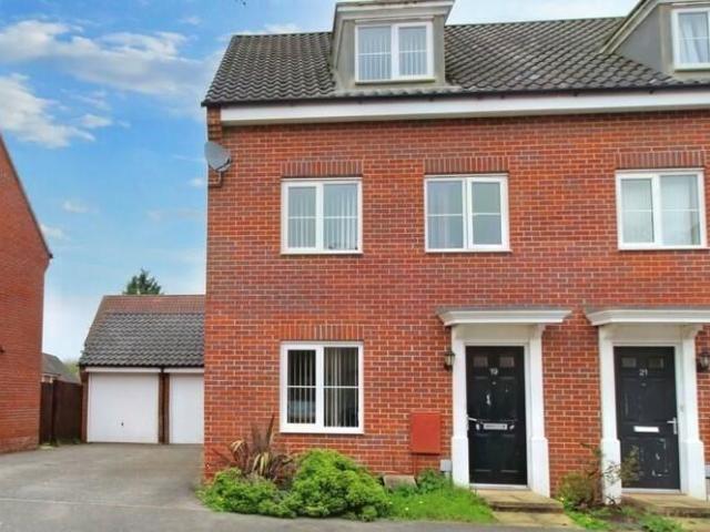 3 bedroom townhouse to rent