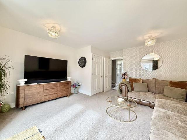 3 bedroom townhouse to rent