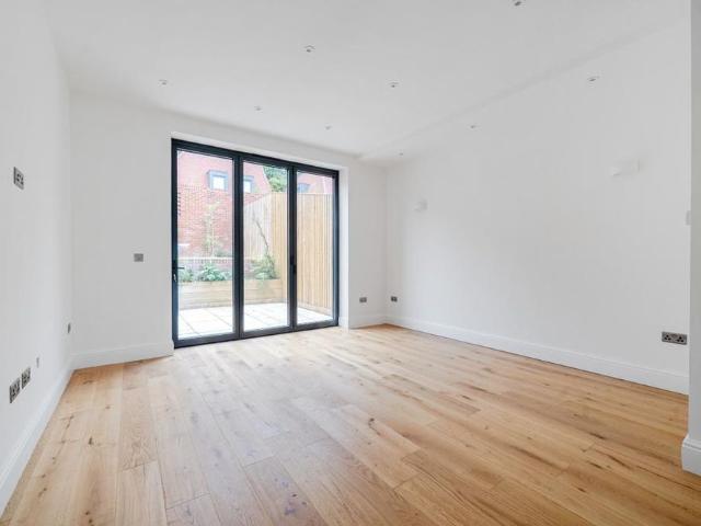 3 bedroom townhouse to rent