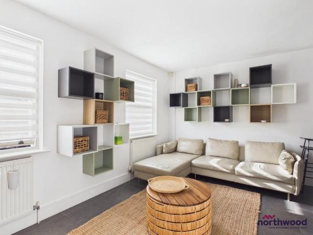 3 bedroom townhouse to rent