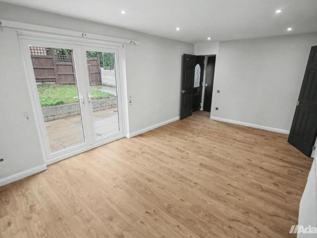 3 bedroom townhouse to rent