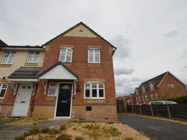 3 bedroom townhouse to rent