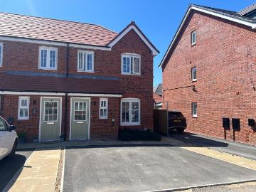 Crewe, Cheshire county, Midlands - Garden