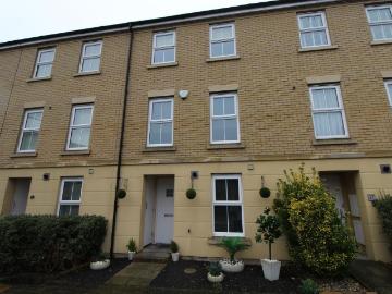 3 bedroom townhouse to rent