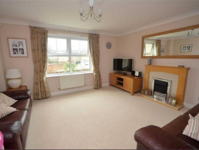 3 bedroom townhouse to rent
