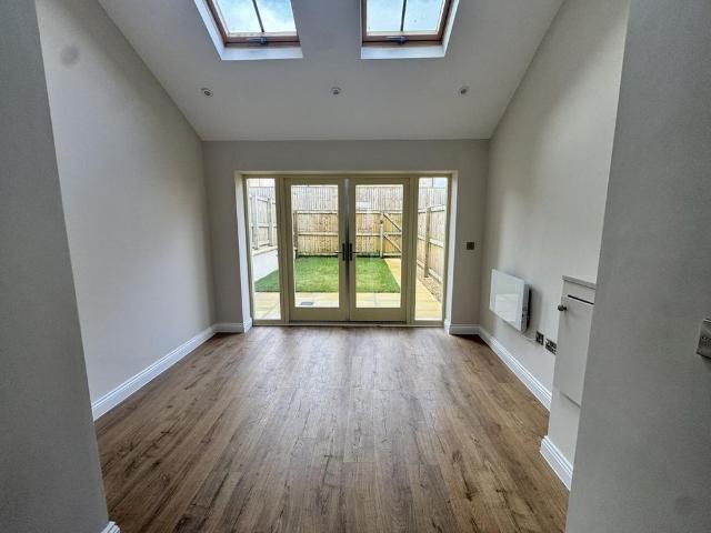 3 bedroom townhouse to rent