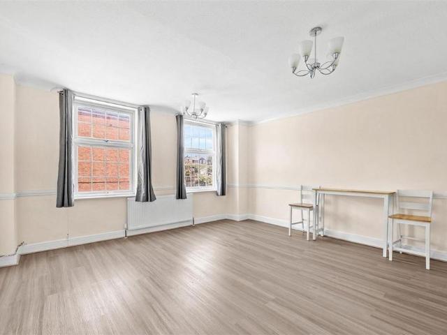 3 bedroom townhouse to rent