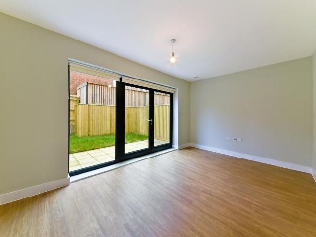 3 bedroom townhouse to rent