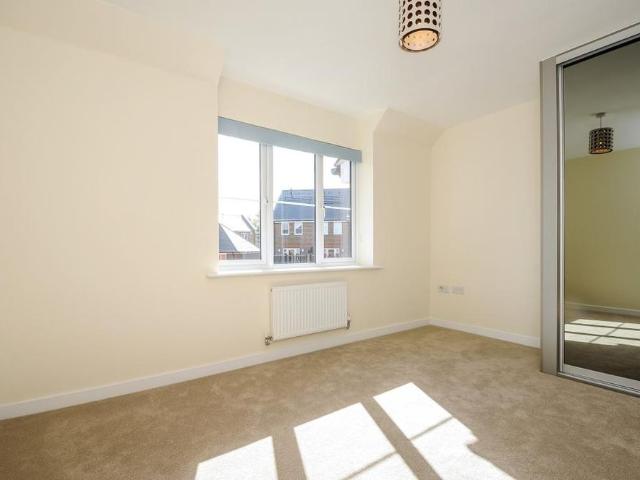 3 bedroom townhouse to rent