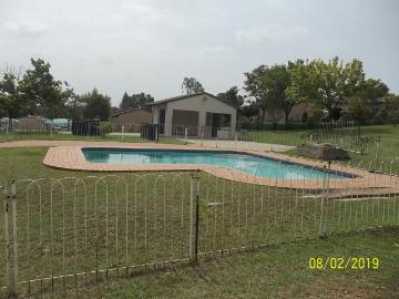 3 Bedroom Townhouse to rent in Country View