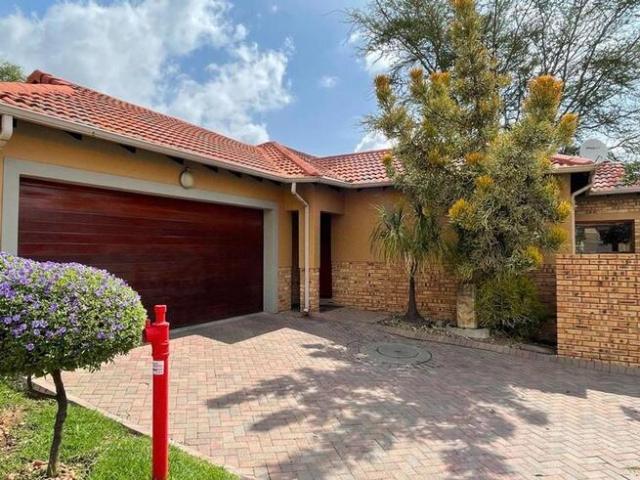 3 Bedroom Townhouse to Rent in Carlswald
