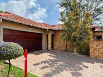 3 Bedroom Townhouse to Rent in Carlswald