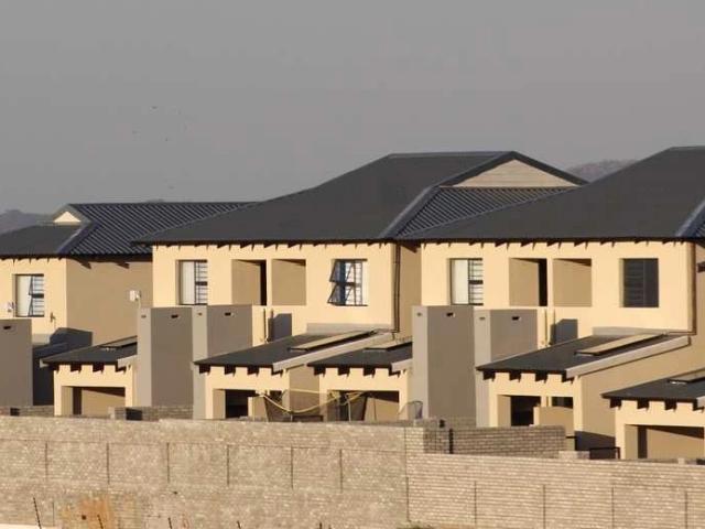 3 Bedroom Townhouse to Rent in Cashan