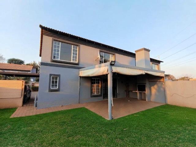 3 Bedroom Townhouse to Rent in Annlin