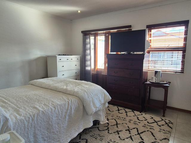 3 Bedroom Townhouse To Rent in Beyers Park