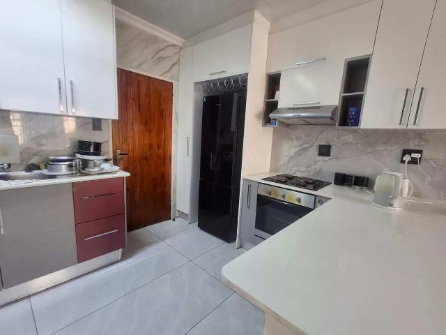 3 Bedroom Townhouse to Rent in Bendor