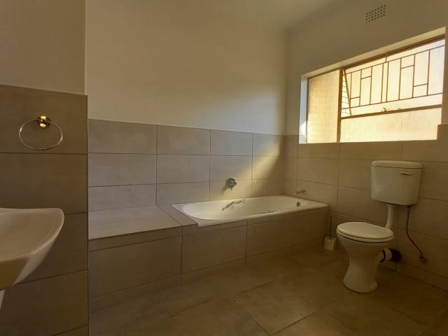 3 Bedroom Townhouse To Rent in Benoni Central