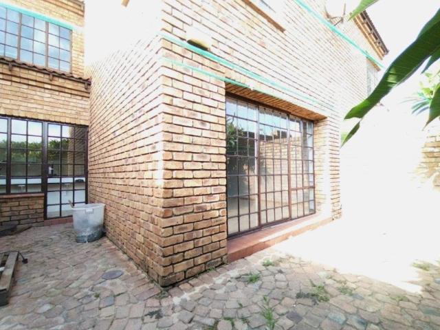 3 Bedroom Townhouse To Rent in Gillview