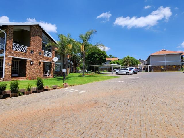 3 Bedroom Townhouse To Rent in Elarduspark