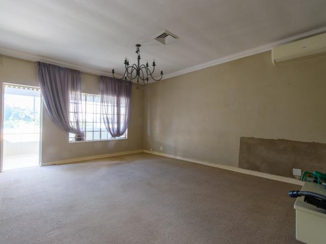 3 Bedroom Townhouse To Rent in Essenwood