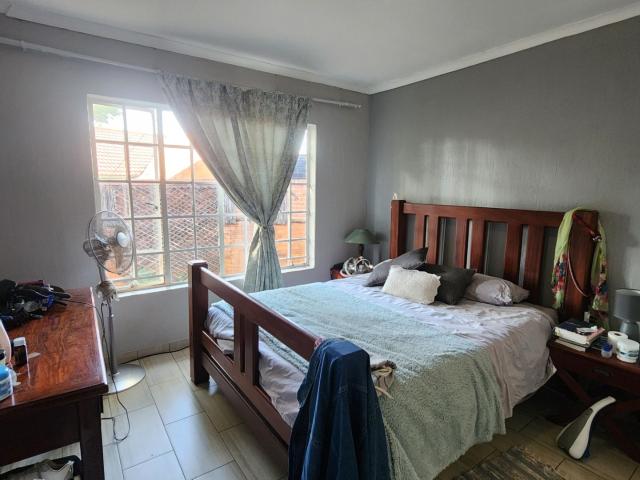 3 Bedroom Townhouse To Rent in Faerie Glen