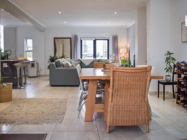 3 Bedroom Townhouse To Rent in Kelderhof Country Village