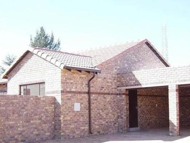 3 Bedroom Townhouse to Rent in Halfway Gardens