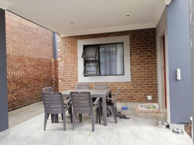 3 Bedroom Townhouse to Rent in Heuwelsig