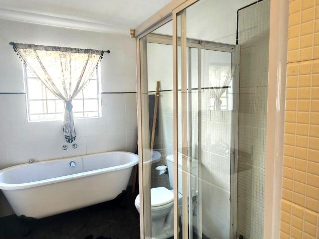 3 Bedroom Townhouse To Rent in Heidelberg Central