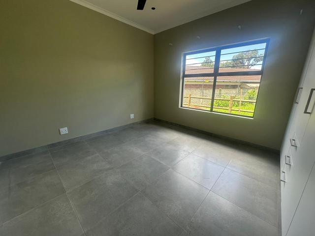 3 Bedroom Townhouse To Rent in Hillcrest Park