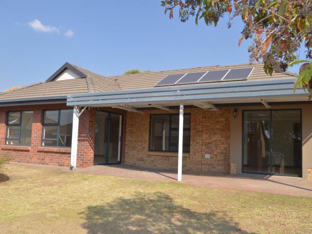 3 Bedroom Townhouse to Rent in Olympus AH