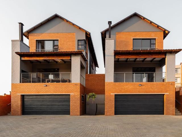 3 Bedroom Townhouse To Rent in Olympus AH