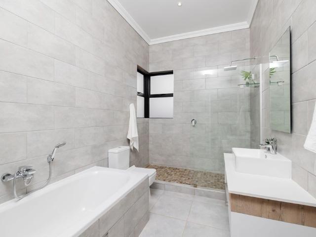 3 Bedroom Townhouse To Rent in Olympus AH