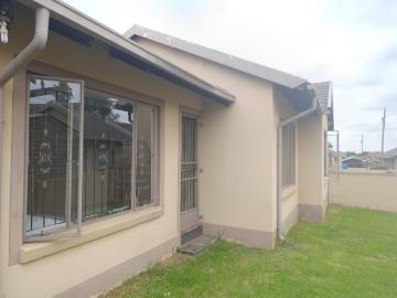 3 Bedroom Townhouse To Rent in Ormonde View