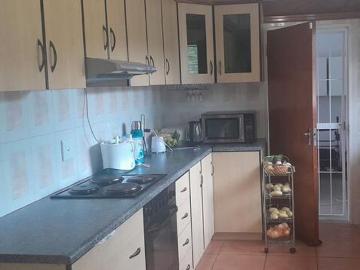 3 Bedroom Townhouse to Rent in Lincoln Meade