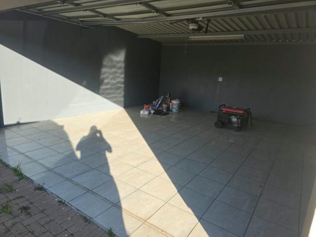 3 Bedroom Townhouse To Rent in Marelden