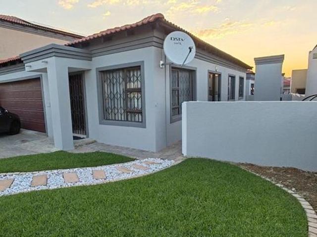 3 Bedroom Townhouse to Rent in Noordwyk