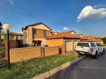 3 Bedroom Townhouse to Rent in Noordwyk