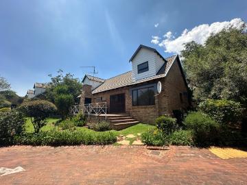 Townhouse to rent in Dan Pienaarville - Grill
