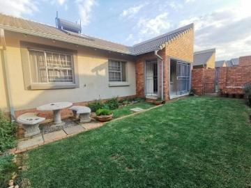 3 Bedroom Townhouse to Rent in Sagewood