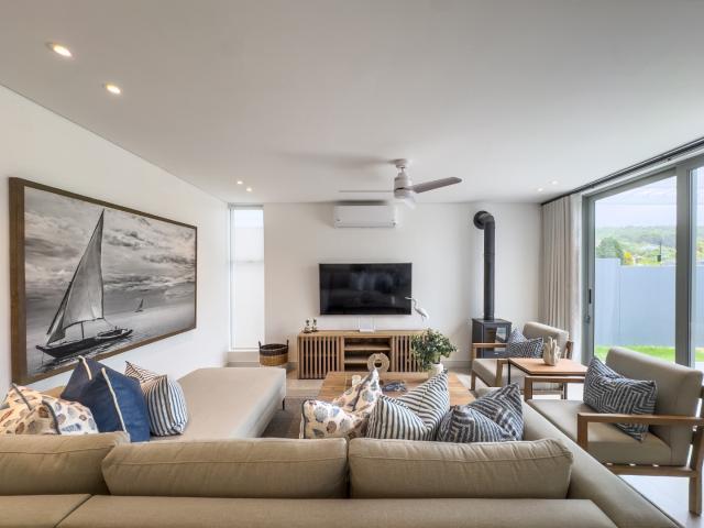 3 Bedroom Townhouse To Rent in Seaside Longships