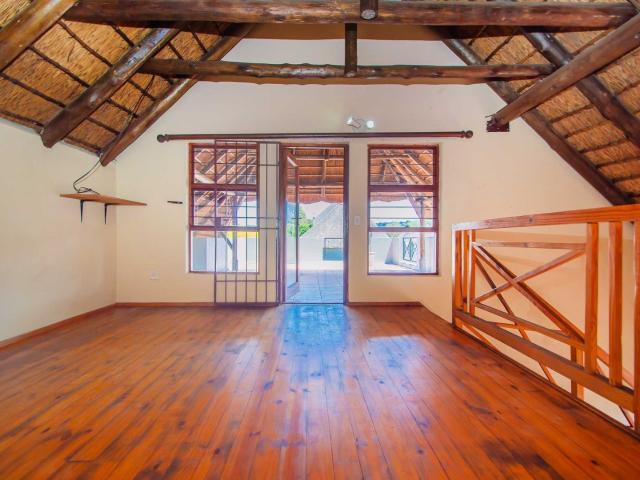 3 Bedroom Townhouse To Rent in Sharonlea