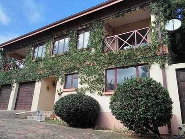 3 Bedroom Townhouse to Rent in Stonehenge Ext 1