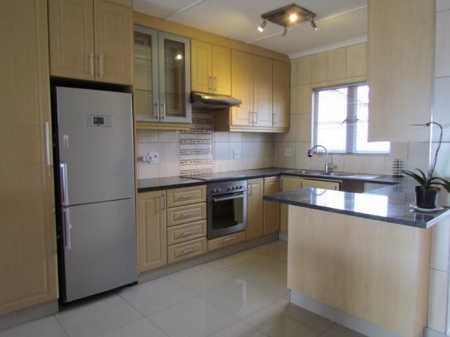 3 Bedroom Townhouse To Rent in Sunningdale