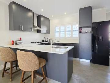 3 Bedroom Townhouse To Rent in Riebeek Kasteel