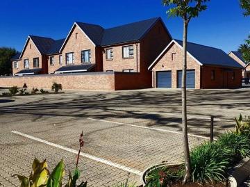 3 Bedroom Townhouse to Rent in Rynfield