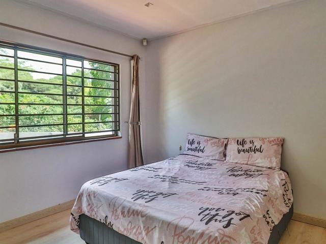 3 Bedroom Townhouse To Rent in Westdene