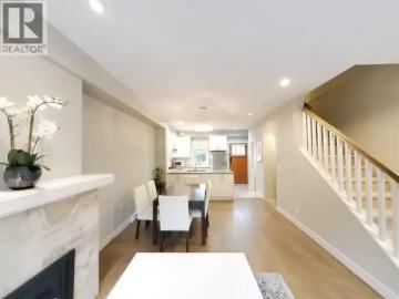 3 Bedroom Townhouse Vancouver BC 102794976