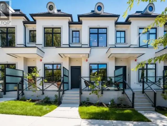 3 Bedroom Townhouse Vancouver BC 103695301